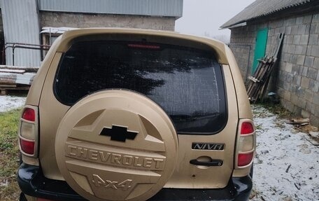 Chevrolet Niva I рестайлинг, 2004 год, 250 000 рублей, 4 фотография