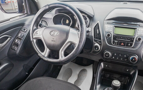 Hyundai ix35 I рестайлинг, 2010 год, 1 289 000 рублей, 15 фотография