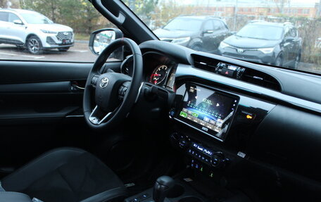 Toyota Hilux VIII, 2025 год, 7 990 000 рублей, 16 фотография