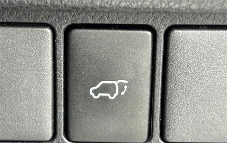 Toyota Harrier, 2018 год, 1 950 000 рублей, 12 фотография