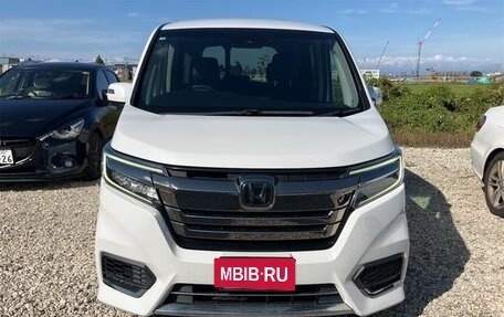 Honda Stepwgn IV, 2018 год, 1 980 000 рублей, 4 фотография