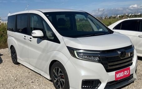 Honda Stepwgn IV, 2018 год, 1 980 000 рублей, 5 фотография