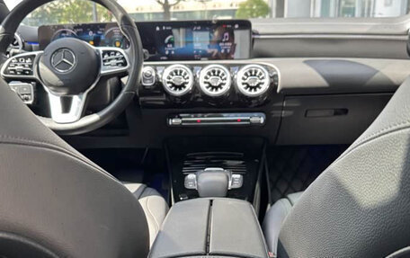 Mercedes-Benz A-Класс, 2022 год, 1 622 900 рублей, 7 фотография