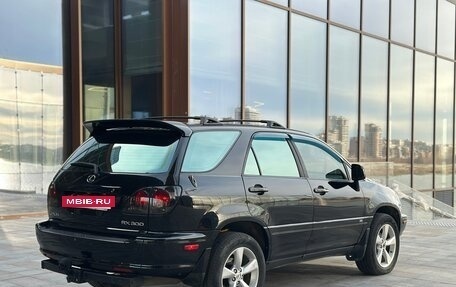 Lexus RX IV рестайлинг, 2001 год, 870 000 рублей, 2 фотография