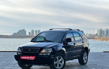 Lexus RX IV рестайлинг, 2001 год, 870 000 рублей, 8 фотография