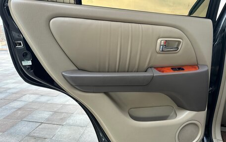 Lexus RX IV рестайлинг, 2001 год, 870 000 рублей, 25 фотография