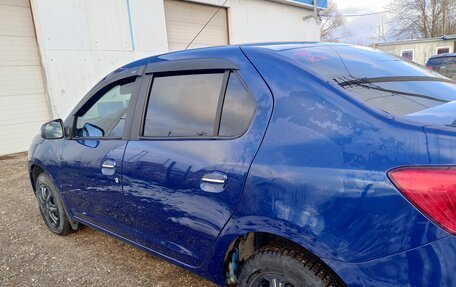 Renault Logan II, 2016 год, 800 000 рублей, 6 фотография