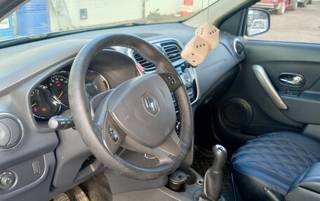 Renault Logan II, 2016 год, 800 000 рублей, 2 фотография