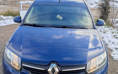 Renault Logan II, 2016 год, 800 000 рублей, 11 фотография