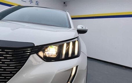 Peugeot 2008 II, 2022 год, 1 000 325 рублей, 5 фотография