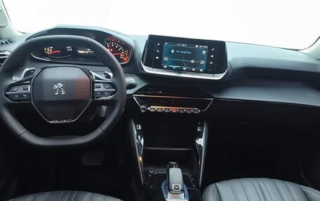 Peugeot 2008 II, 2022 год, 1 000 325 рублей, 12 фотография