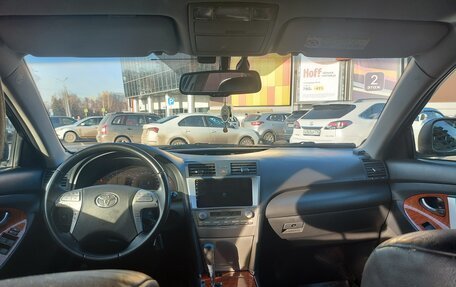 Toyota Camry, 2010 год, 820 000 рублей, 10 фотография