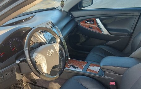 Toyota Camry, 2010 год, 820 000 рублей, 9 фотография