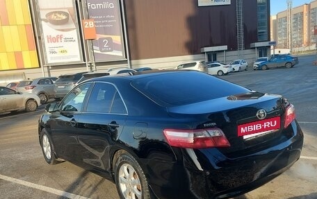 Toyota Camry, 2010 год, 820 000 рублей, 4 фотография