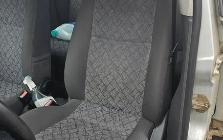 Ford Focus IV, 2001 год, 200 000 рублей, 14 фотография