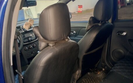 Renault Logan II, 2016 год, 800 000 рублей, 5 фотография