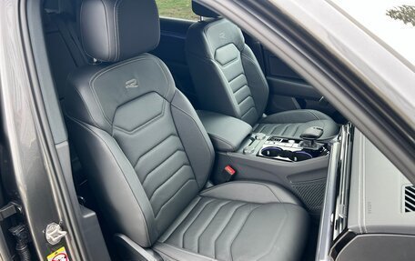 Volkswagen Touareg III, 2025 год, 12 000 000 рублей, 23 фотография