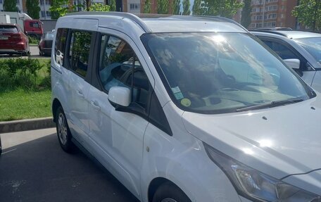 Ford Tourneo Connect II рестайлинг, 2018 год, 1 700 000 рублей, 3 фотография