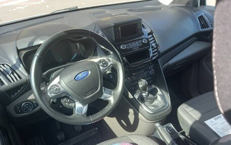 Ford Tourneo Connect II рестайлинг, 2018 год, 1 700 000 рублей, 7 фотография