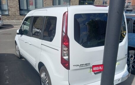 Ford Tourneo Connect II рестайлинг, 2018 год, 1 700 000 рублей, 5 фотография