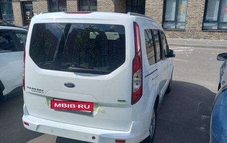 Ford Tourneo Connect II рестайлинг, 2018 год, 1 700 000 рублей, 4 фотография