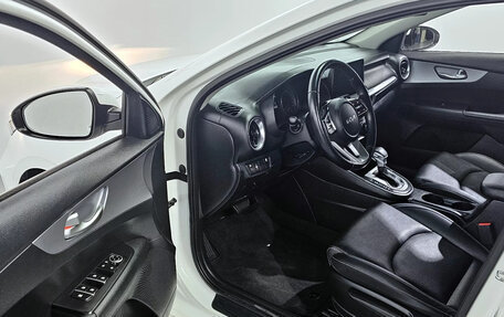 KIA K3, 2021 год, 1 620 000 рублей, 9 фотография