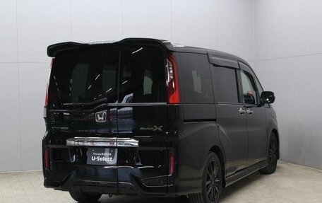 Honda Stepwgn IV, 2017 год, 1 650 000 рублей, 5 фотография