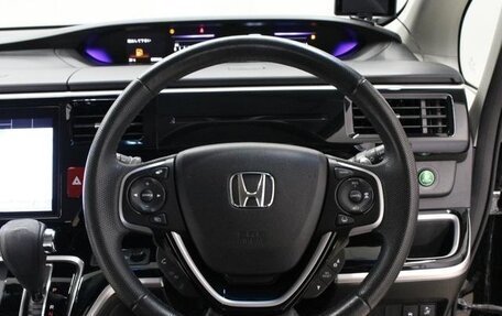 Honda Stepwgn IV, 2017 год, 1 650 000 рублей, 24 фотография