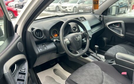 Toyota RAV4, 2011 год, 1 569 000 рублей, 10 фотография