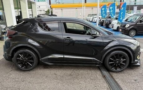 Toyota C-HR I рестайлинг, 2017 год, 1 720 000 рублей, 7 фотография