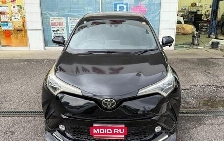 Toyota C-HR I рестайлинг, 2017 год, 1 720 000 рублей, 3 фотография