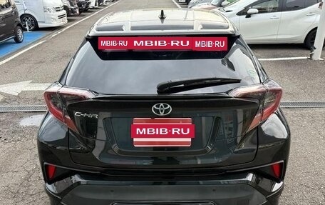 Toyota C-HR I рестайлинг, 2017 год, 1 720 000 рублей, 6 фотография