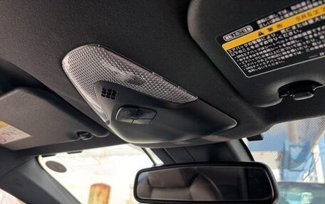 Toyota C-HR I рестайлинг, 2017 год, 1 720 000 рублей, 30 фотография