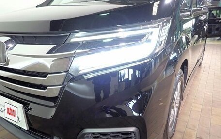 Honda Stepwgn, 2022 год, 2 005 000 рублей, 6 фотография