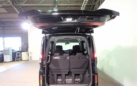 Honda Stepwgn, 2022 год, 2 005 000 рублей, 7 фотография