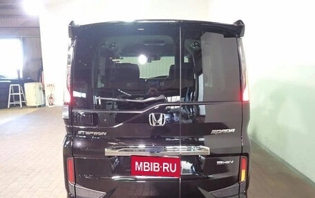 Honda Stepwgn, 2022 год, 2 005 000 рублей, 4 фотография