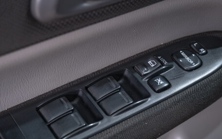 Subaru Forester, 2005 год, 689 000 рублей, 10 фотография