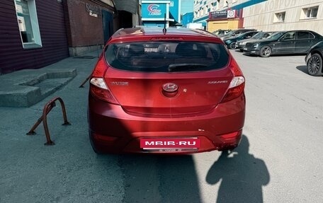 Hyundai Solaris II рестайлинг, 2011 год, 660 000 рублей, 2 фотография