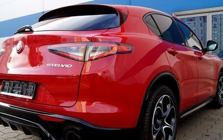 Alfa Romeo Stelvio, 2024 год, 6 950 000 рублей, 9 фотография