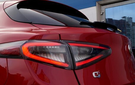 Alfa Romeo Stelvio, 2024 год, 6 950 000 рублей, 11 фотография