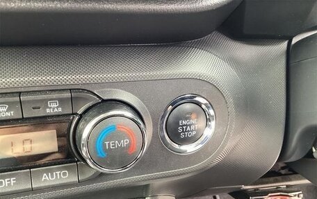 Toyota Raize I, 2022 год, 1 205 000 рублей, 22 фотография