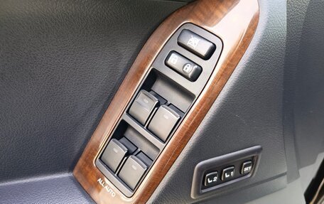 Toyota Land Cruiser Prado 150 рестайлинг 2, 2013 год, 3 099 000 рублей, 12 фотография