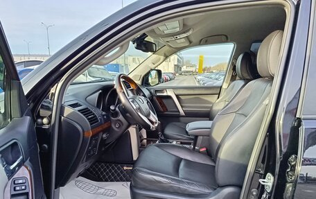 Toyota Land Cruiser Prado 150 рестайлинг 2, 2013 год, 3 099 000 рублей, 9 фотография