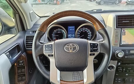 Toyota Land Cruiser Prado 150 рестайлинг 2, 2013 год, 3 099 000 рублей, 19 фотография