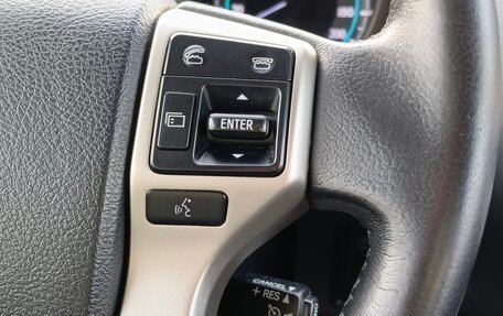 Toyota Land Cruiser Prado 150 рестайлинг 2, 2013 год, 3 099 000 рублей, 21 фотография