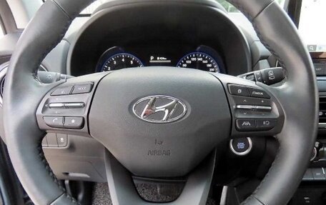 Hyundai Kona I, 2021 год, 2 143 000 рублей, 10 фотография