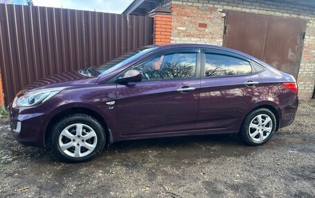 Hyundai Solaris II рестайлинг, 2011 год, 630 000 рублей, 9 фотография