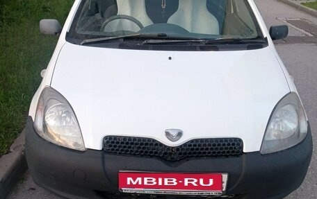 Toyota Vitz, 1999 год, 320 000 рублей, 1 фотография