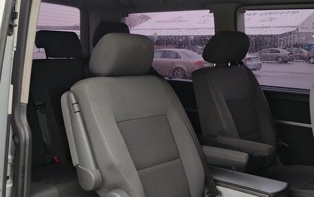 Volkswagen Multivan T5, 2013 год, 2 499 000 рублей, 8 фотография