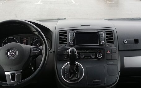 Volkswagen Multivan T5, 2013 год, 2 499 000 рублей, 11 фотография